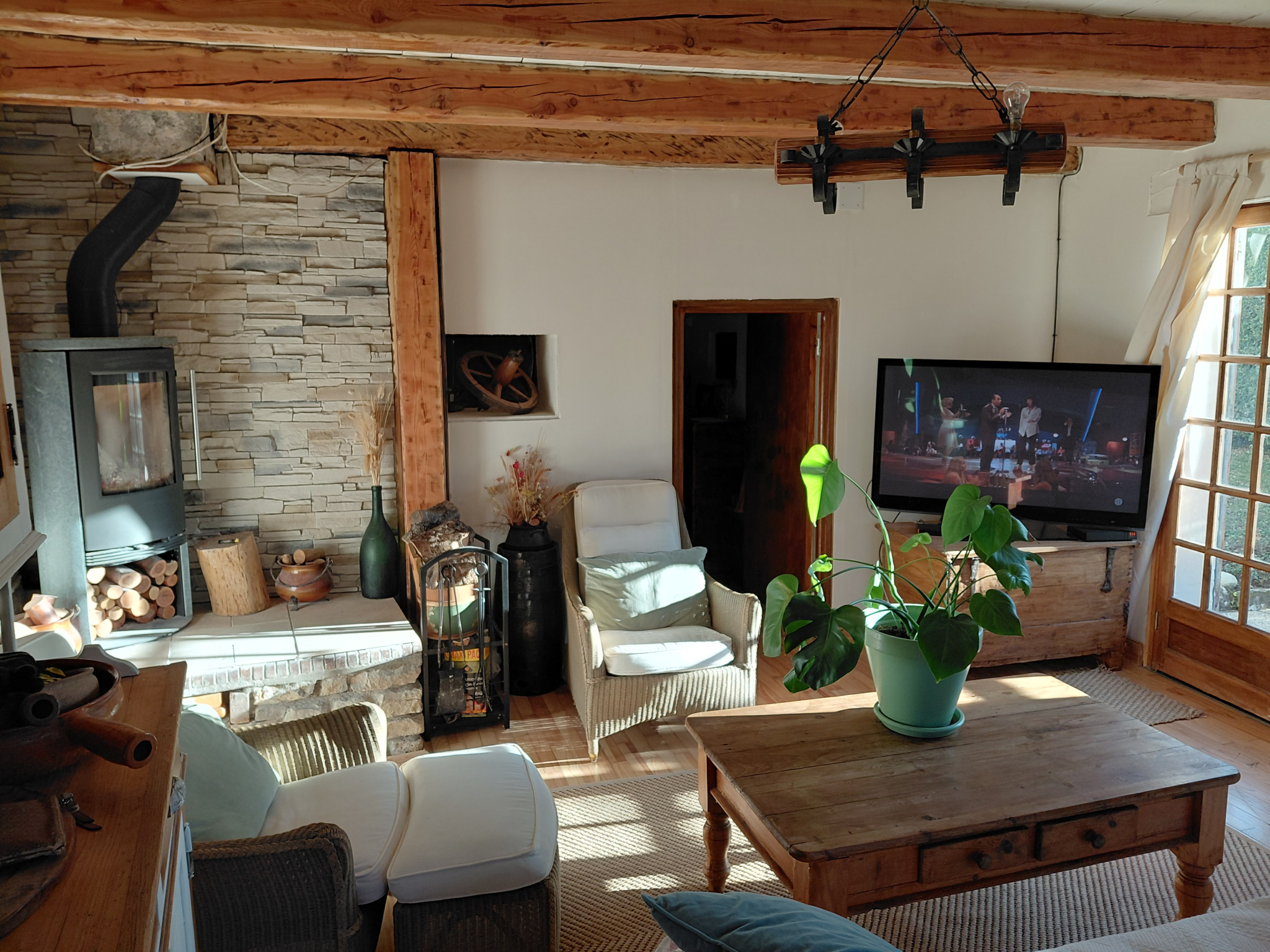 Maison de village BRAUX individuelle avec terrasse vue mont